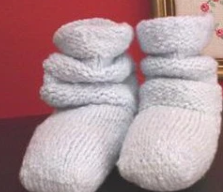 Free Pattern Friday: Baby Life Ring Socks