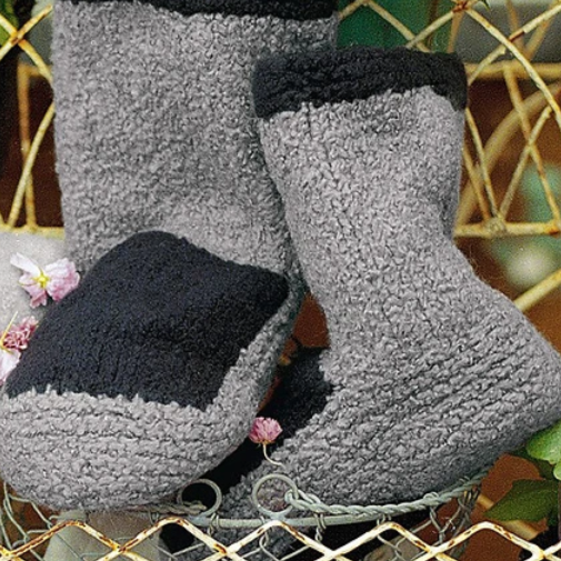 Free Pattern Friday: Sula Slippers