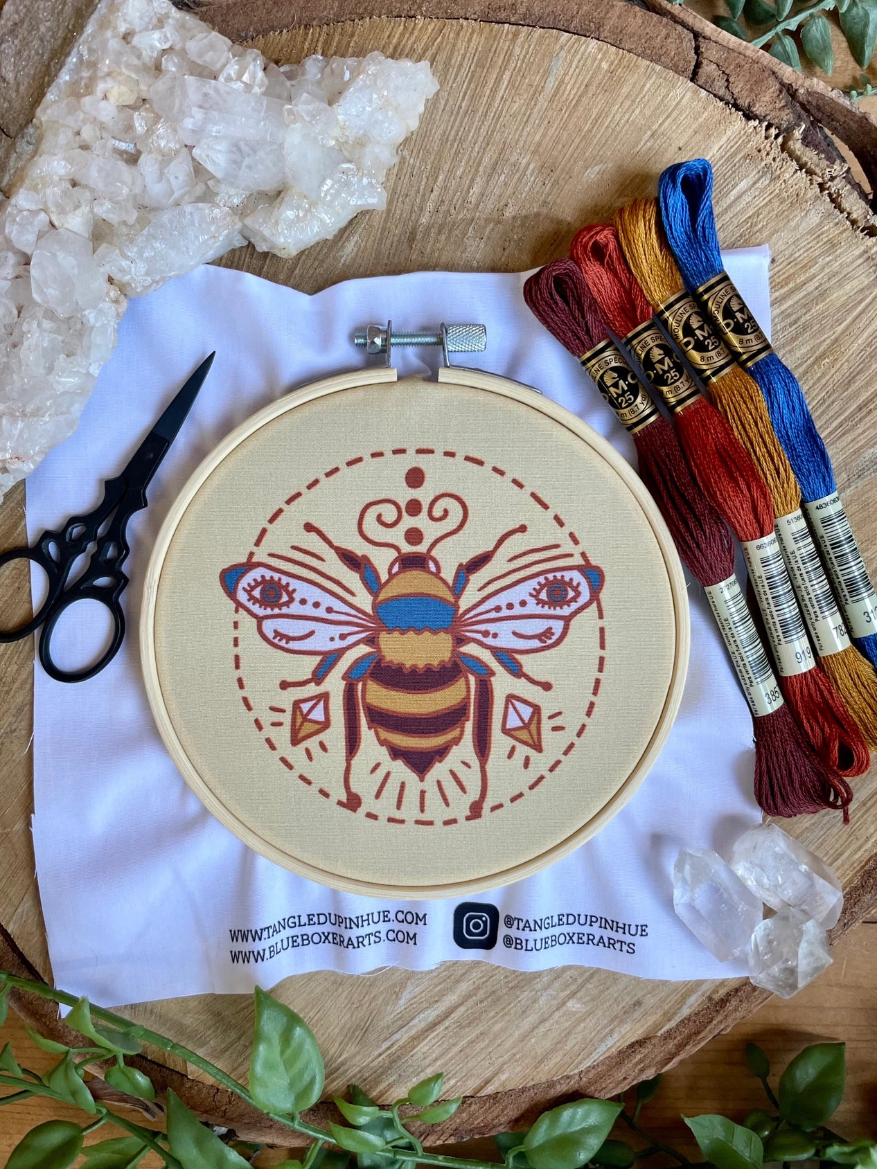 Eyes Wide Bee Embroidery Kit