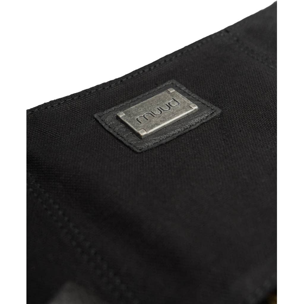 Stockholm Needle Case