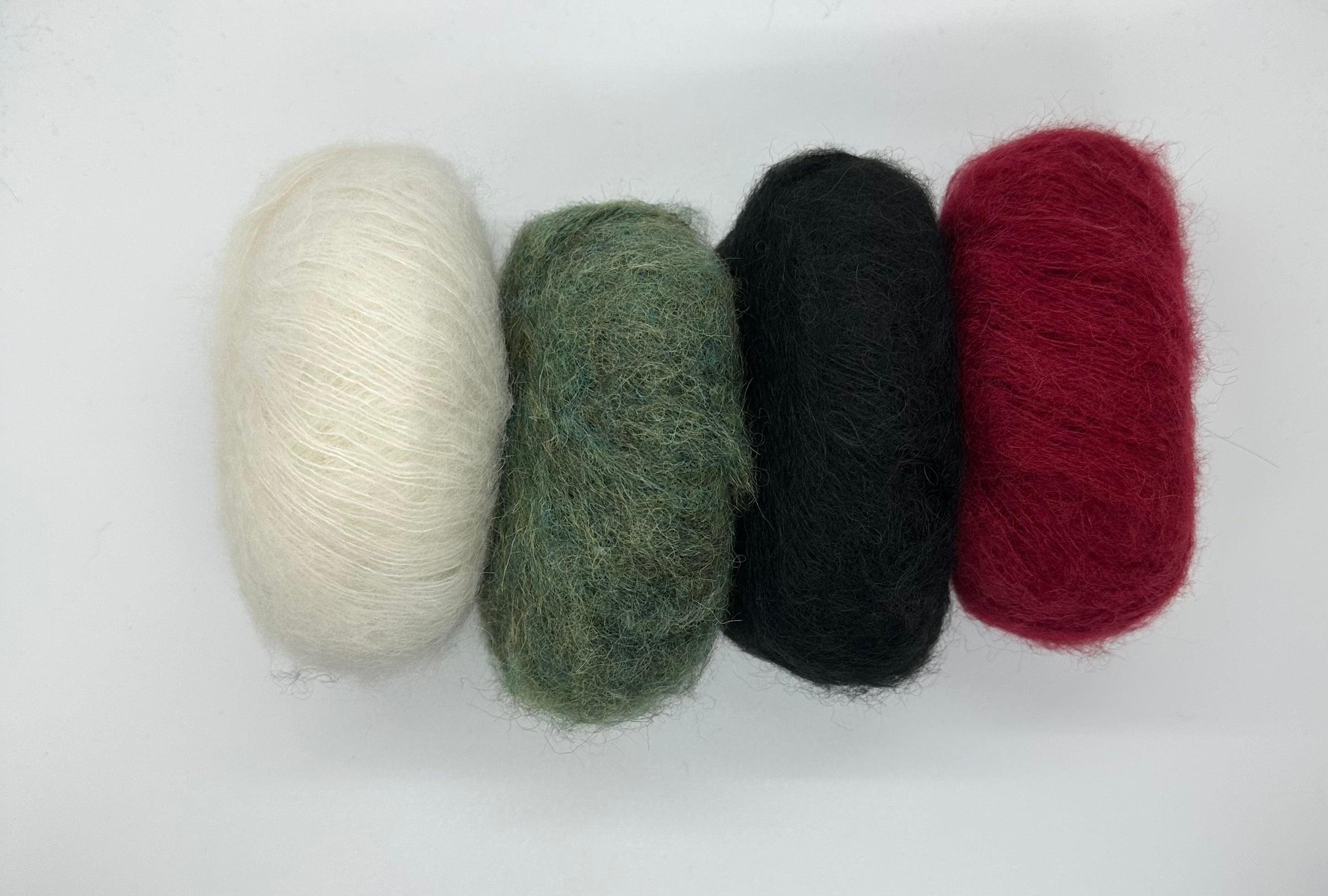 B180 Striped Knitted Cowl Kit