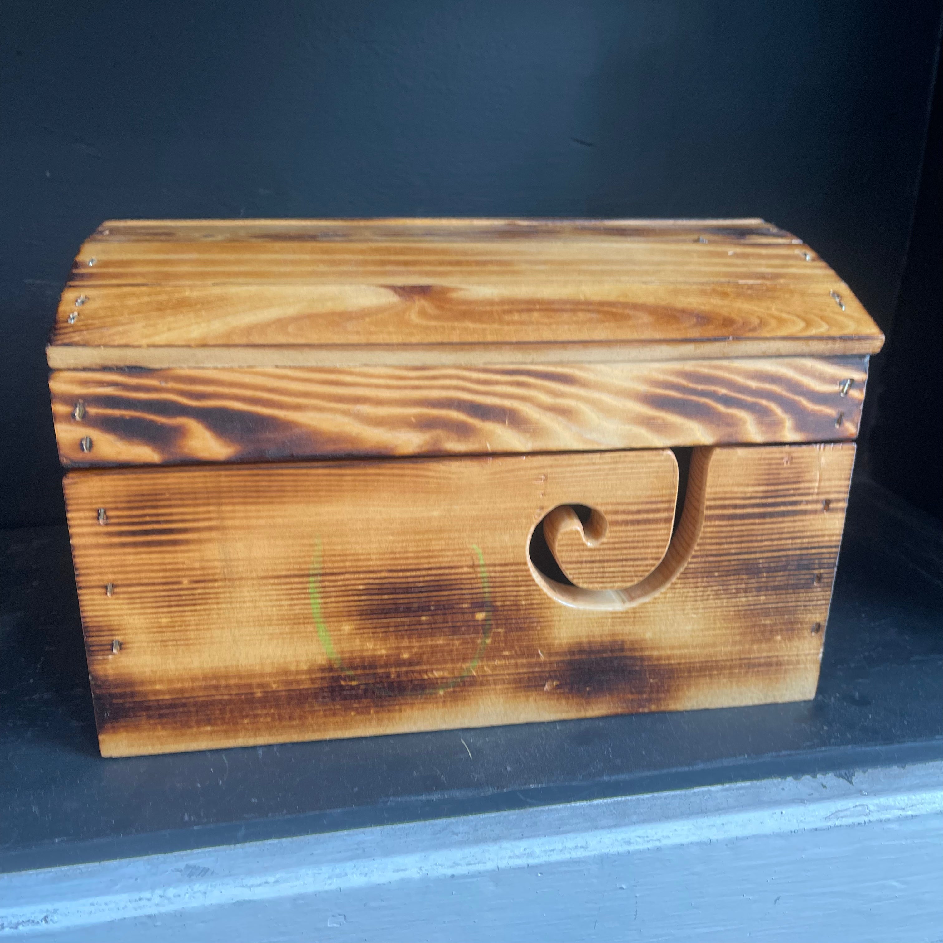 Dean Hood Project/Yarn Bowl (Burnished Box with Lid)