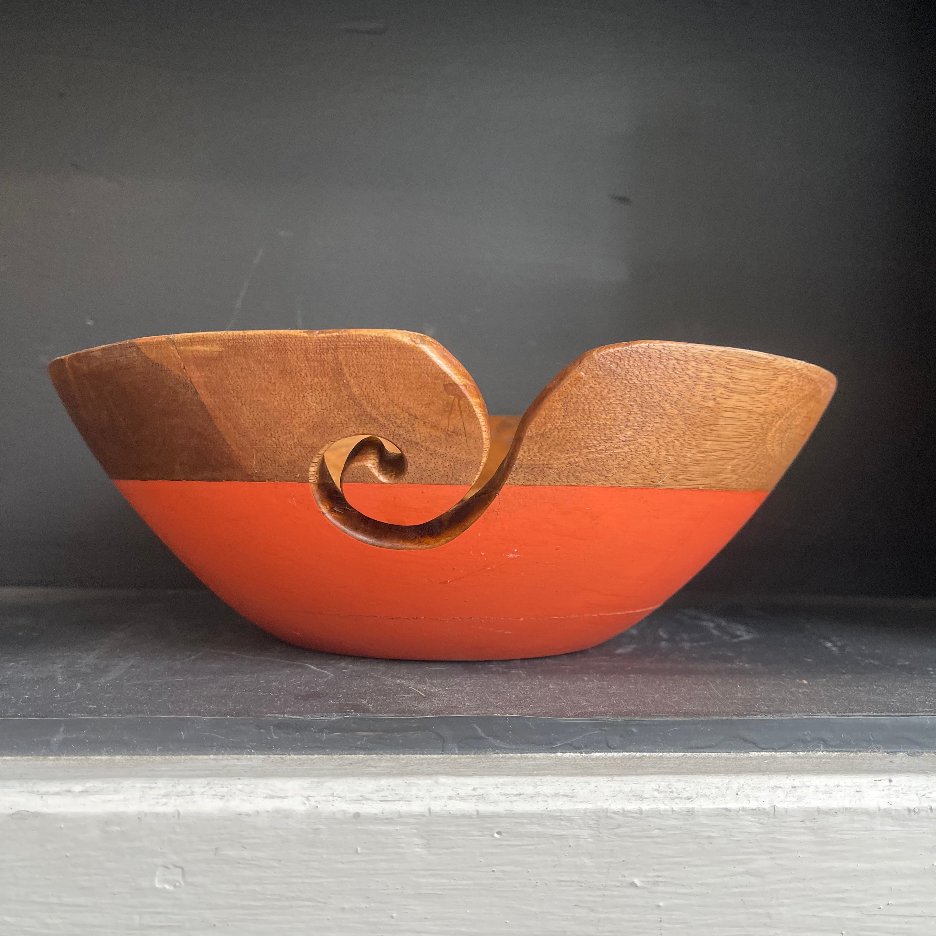 Dean Hood Project/Yarn Bowl 2461