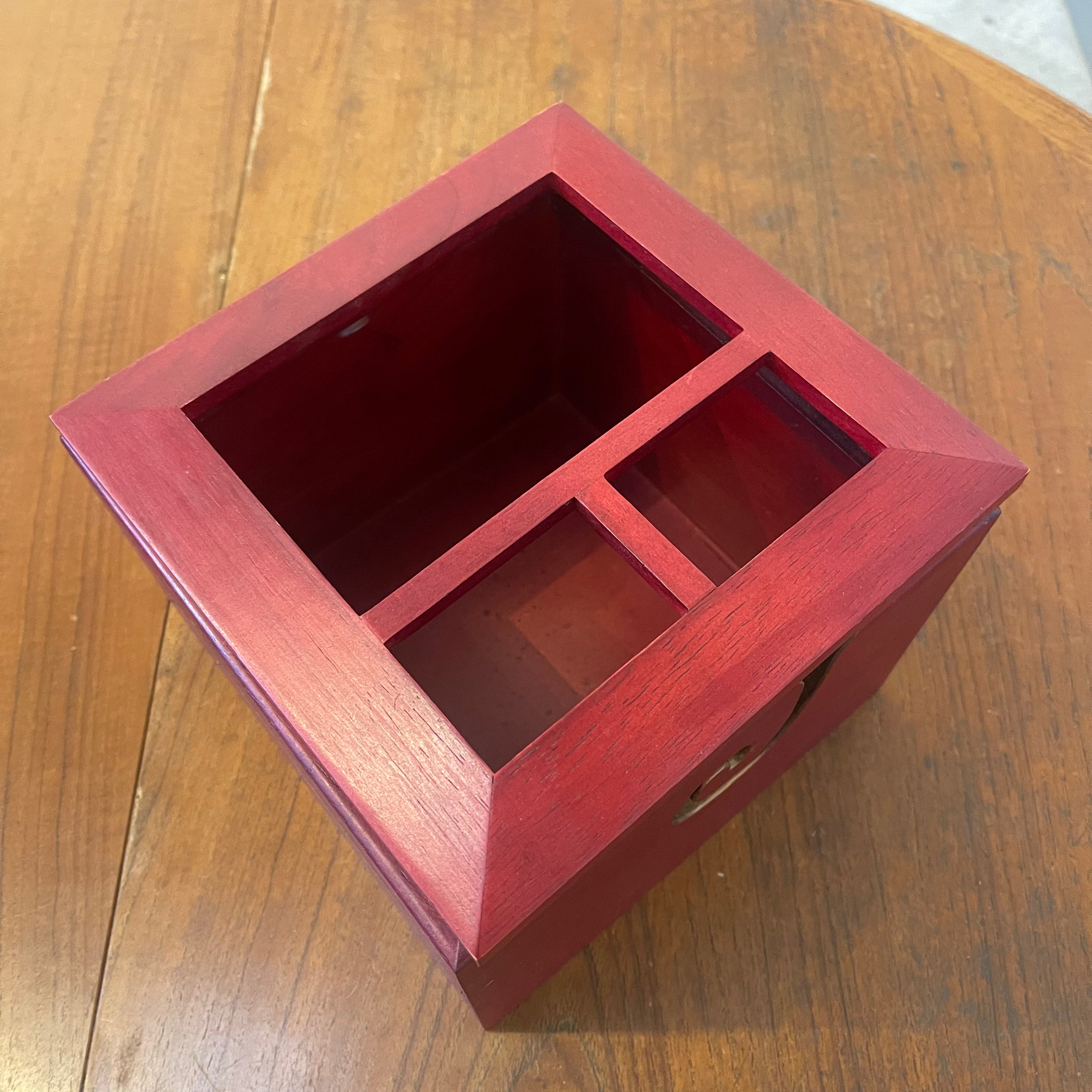 Dean Hood Project/Yarn Bowl 2320