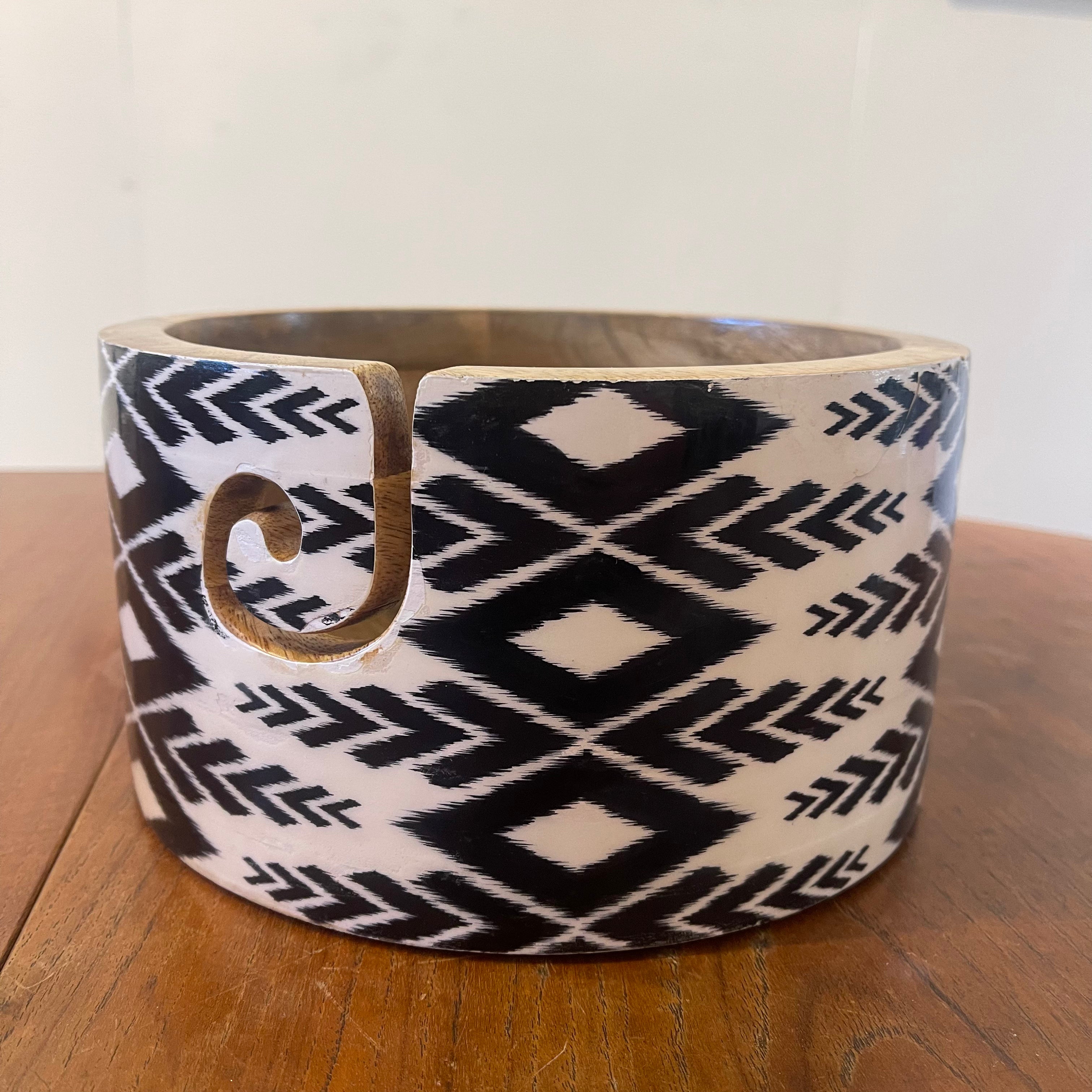 Dean Hood Project/Yarn Bowl 2497