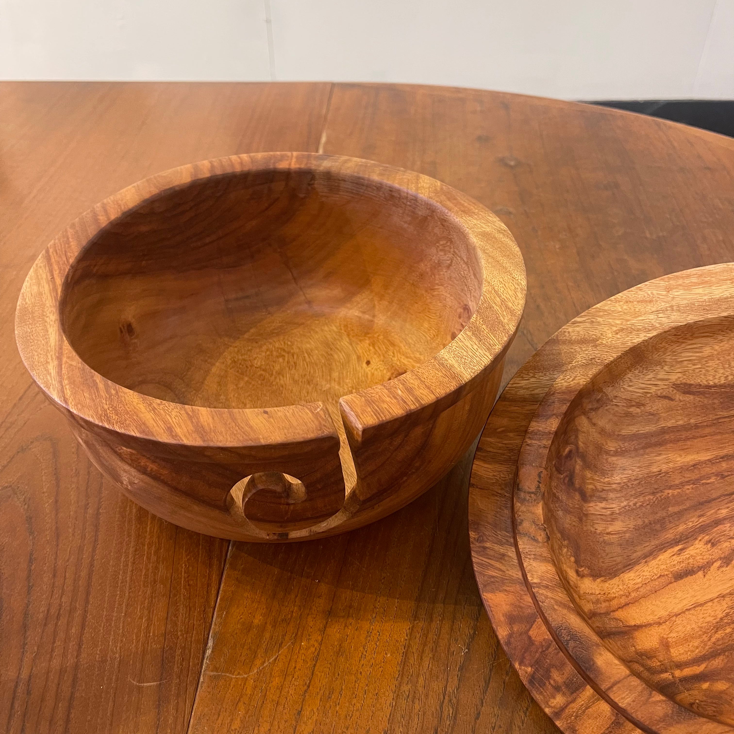 Dean Hood Project/Yarn Bowl 2539