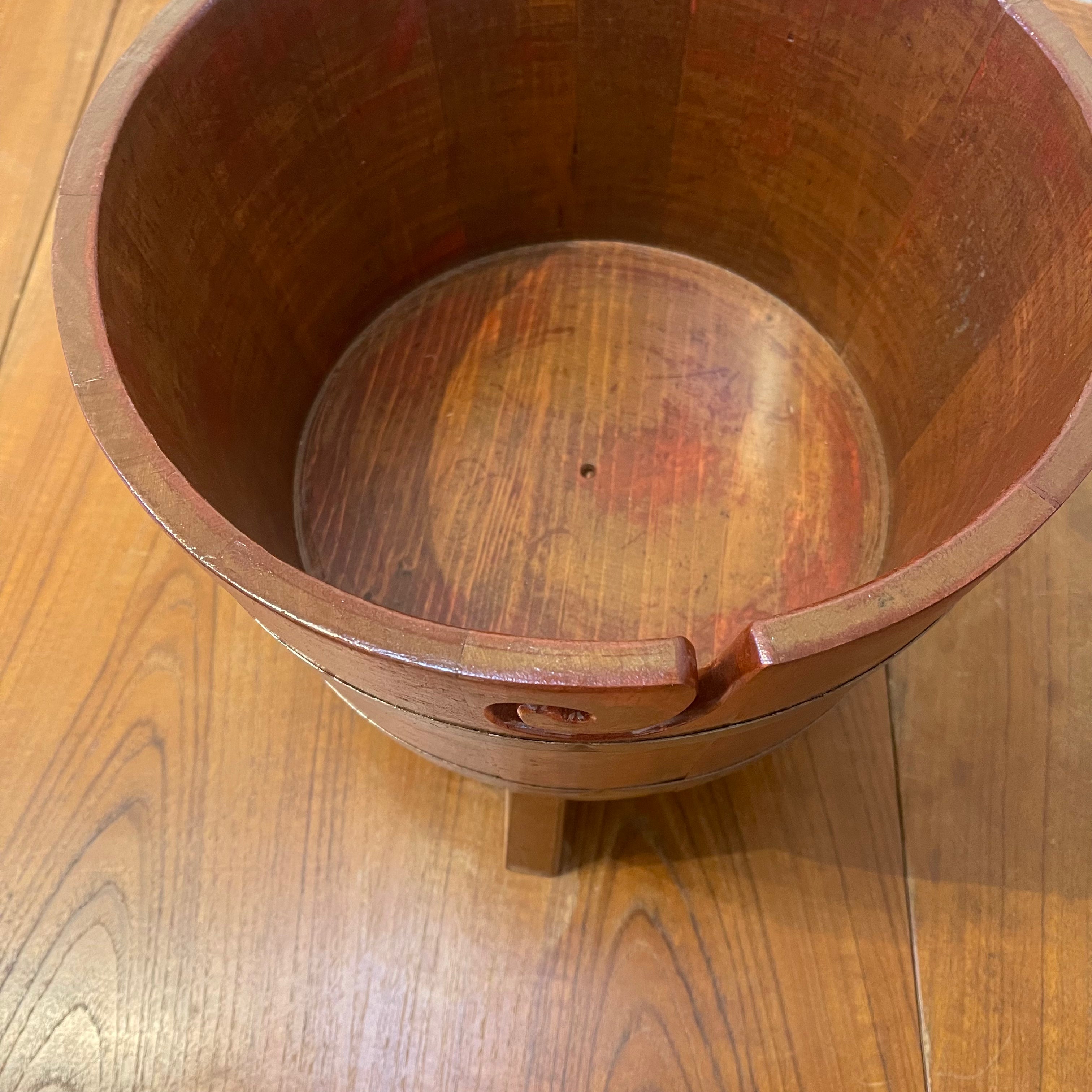 Dean Hood Project/Yarn Bowl 2529