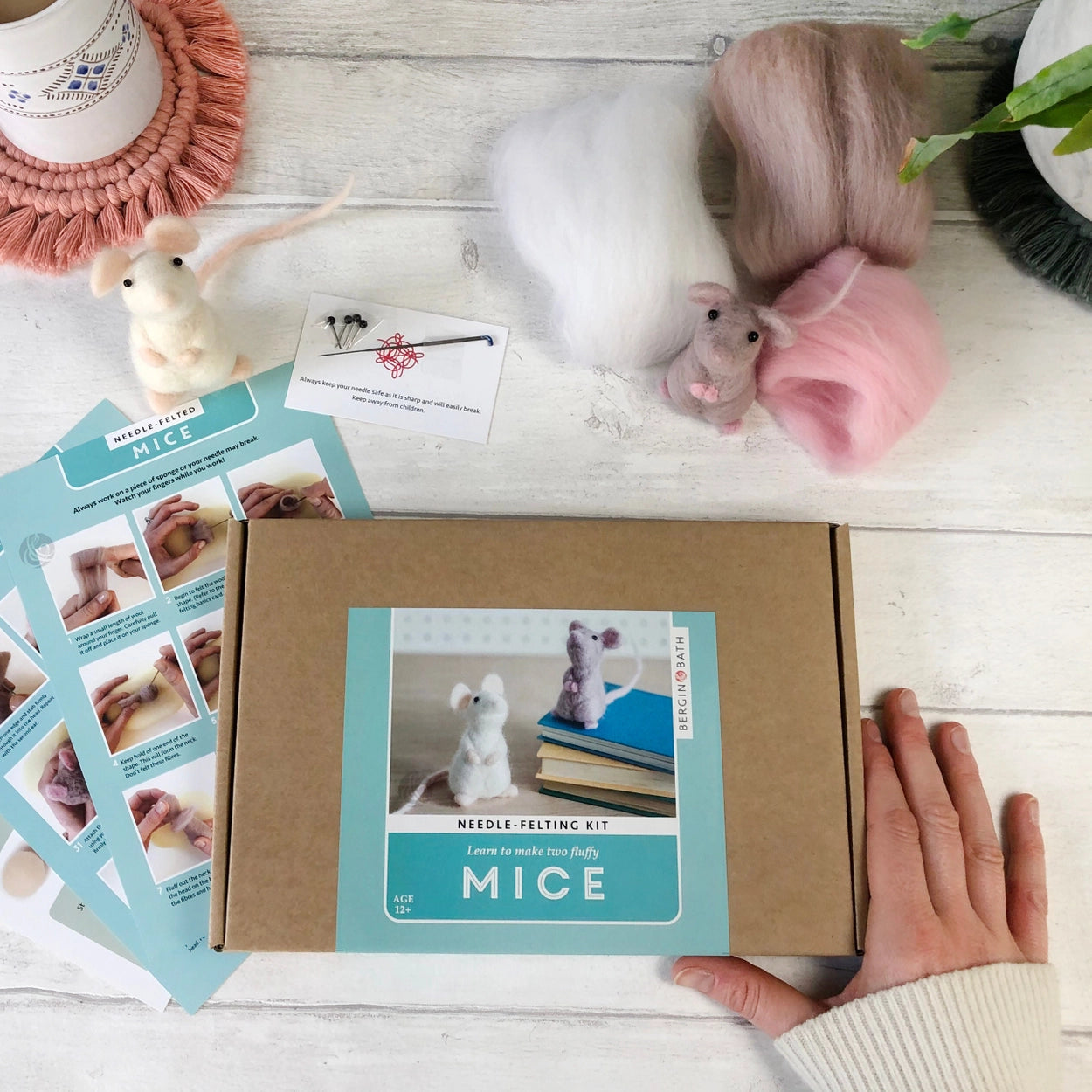 Bergin & Bath Needle Felting Kit (Mice)