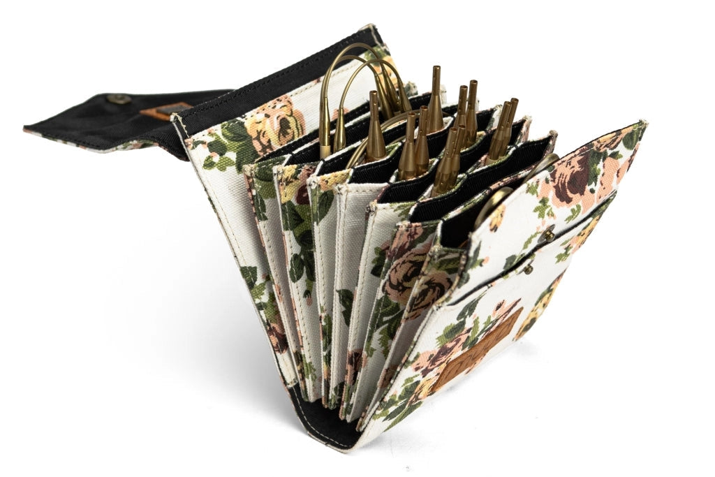 Betina Needle Case