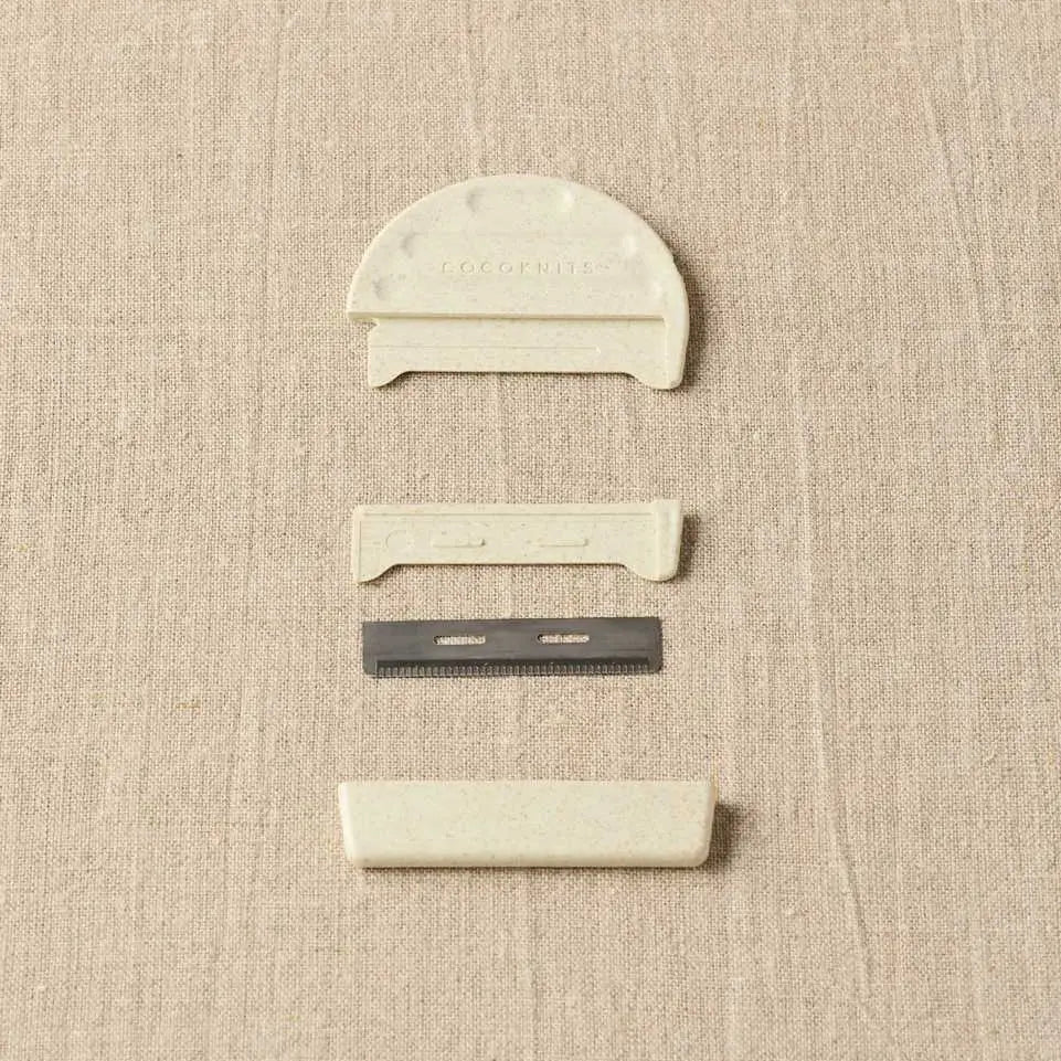 Cocoknits Fuzz Off Comb II