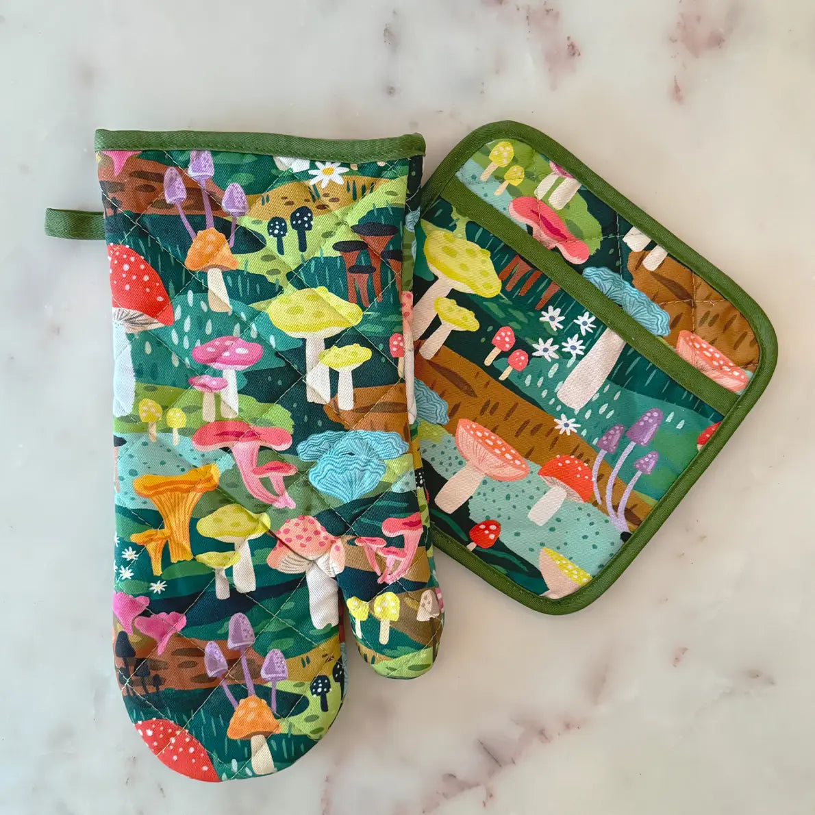 Idlewild Oven Mitt and Potholder Set