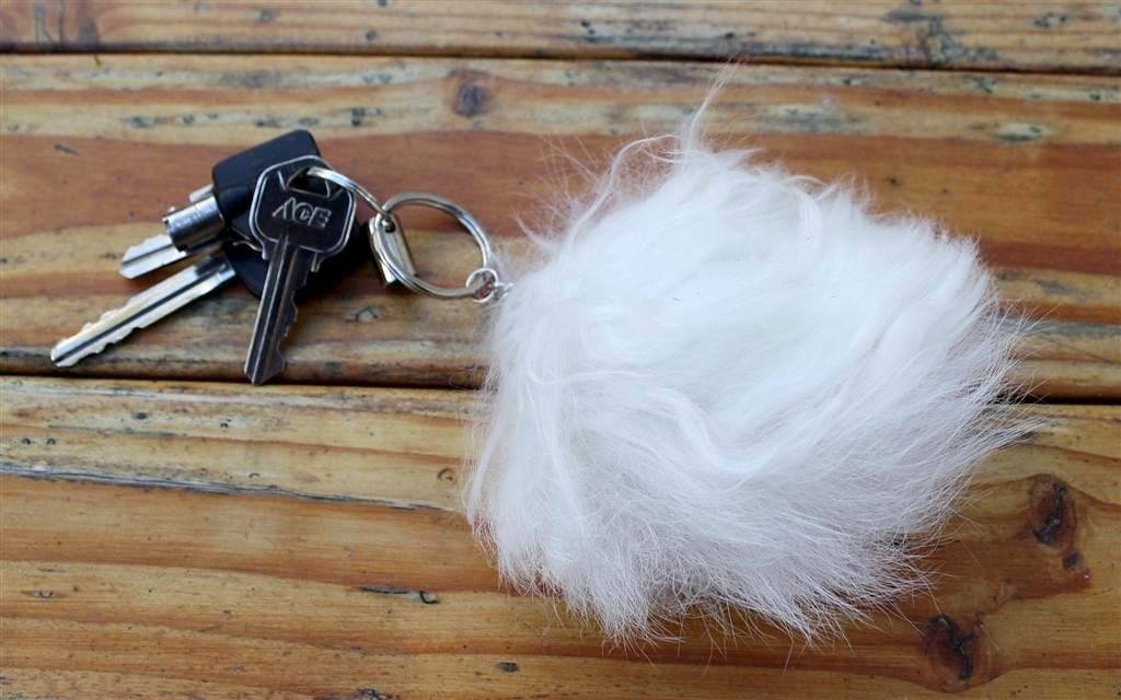 Alpaca Pom Keychain